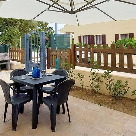 Appartamento Brigida Bilocale 3 Posti Vicino Al Centro San Teodoro  Exteriér fotografie